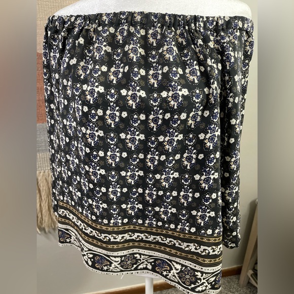 Madewell Black BOho Paisley Off the Shoulder long Sleeve 100% Silk blouse Size s - Picture 4 of 8